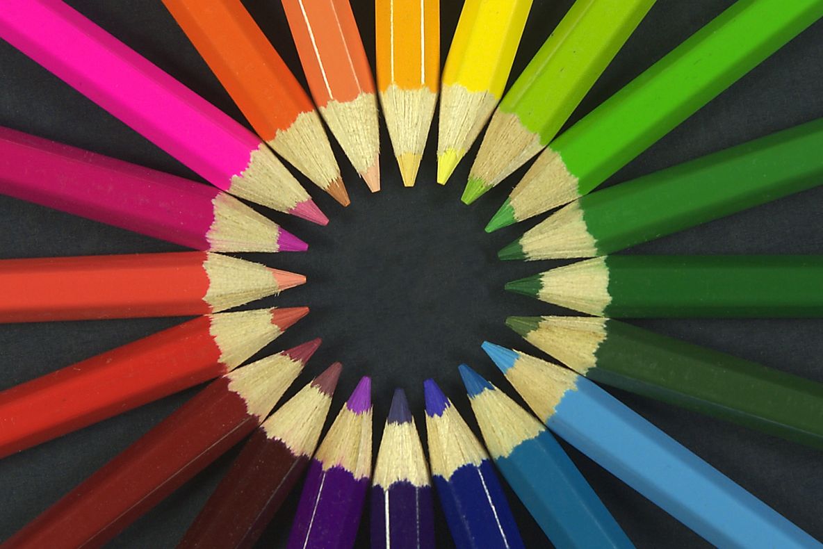 Poţi să spui ce culoare este aceasta? Cei mai mulţi oameni greşesc. Explicaţia experţilor