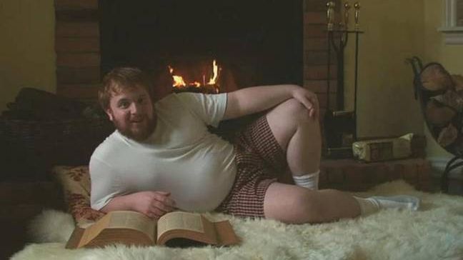 Nu îl angaja nimeni şi a făcut un CV video! Râde toată lumea de el