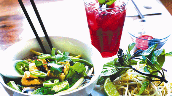 Cel mai bun regim pe care îl puteţi ţine după Sărbători: dieta de "48 de ore". Slăbiţi 3-4 kg rapid