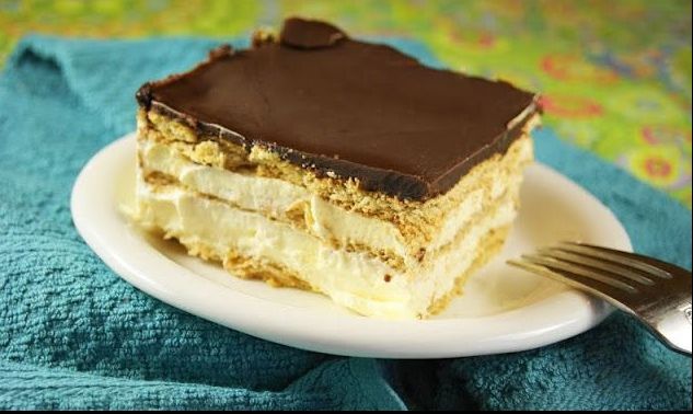 Prăjitura Ecler fără coacere. Rețeta care a cucerit toți pofticioșii