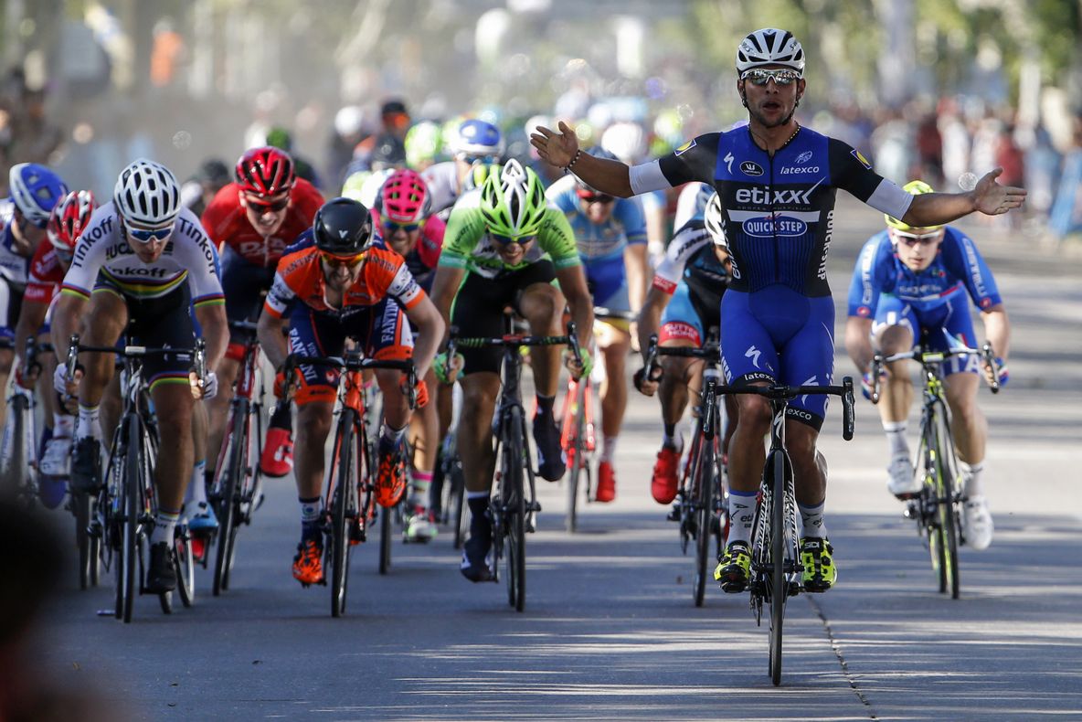 Ciclistul român Eduard Grosu începe în forță sezonul. Sprint alături de Peter Sagan la San Luis