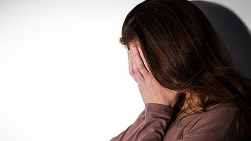 Iubitul ei a murit înainte de nuntă. Ce a făcut tânăra la înmormântare, depăşeşte imaginaţia