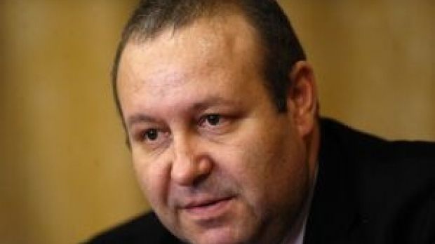 Daniel Fenechiu candidează la Primăria Capitalei 