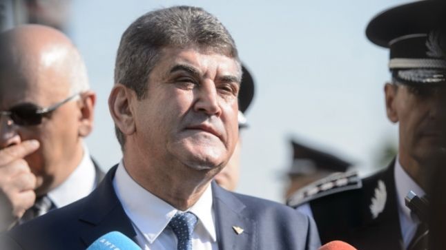 Gabriel Oprea solicită să îi fie ridicată imunitatea parlamentară