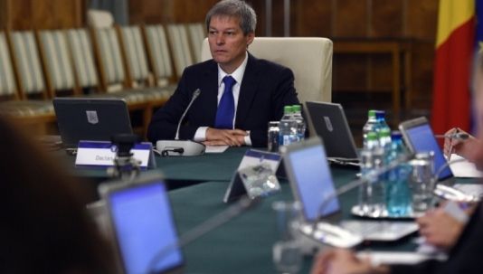 Aplicarea legii finanţării partidelor şi salarizarea bugetarilor, dezbătute miercuri de Guvern 