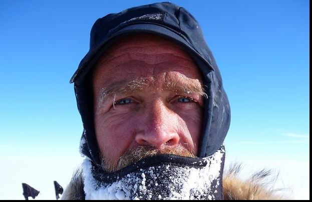 Ambiție dusă la extrem: A vrut să traverseze Antarctica, însă a murit când mai avea doar 50 de km