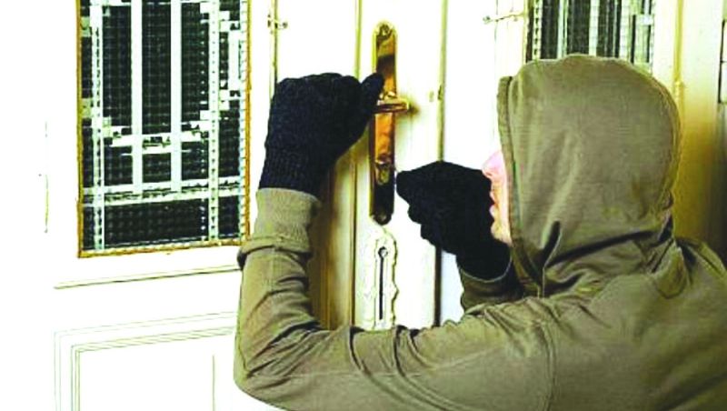 Furt ca în filme în judeţul Arad