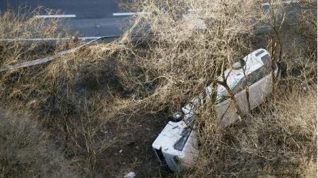 Cel puțin 13 turiști morți într-un accident de autobuz în Japonia