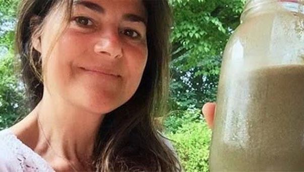 Această femeie s-a vindecat de cancer şi a slăbit 12 kilograme. Iată secretele ei!