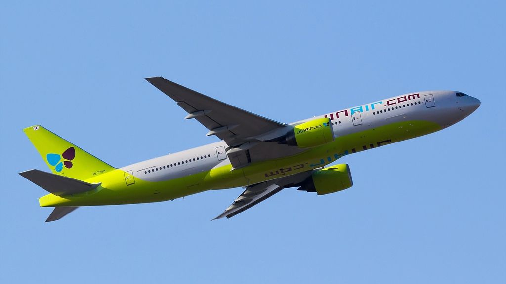 Avion cu uşa deschisă, la 3.000 de metri altitudine. Ce a făcut pilotul