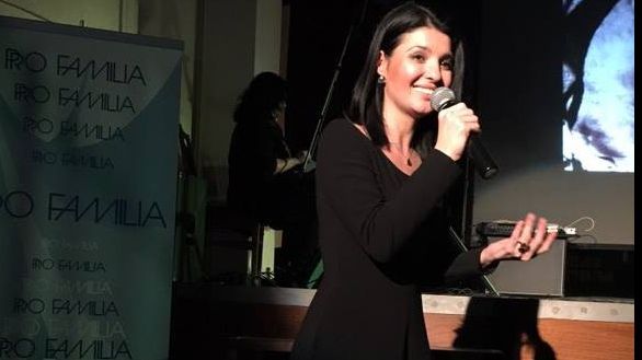 Lavinia Șandru: Atunci când totul ne desparte, cultura ne unește