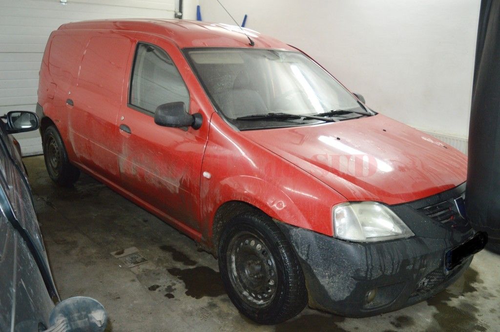 Ce le-a făcut un tânăr din Dolj unor vânători. Din păcate, era beat...