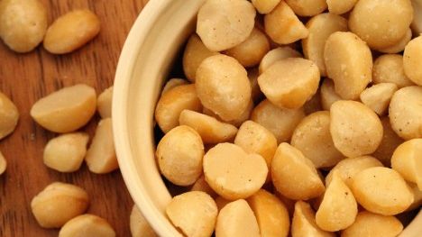 Adevărul despre nucile de Macadamia. Mai mănânci?