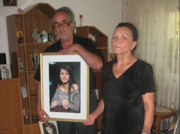 Drama părinților Mădălinei Manole. ”Abia ne mai ajung banii de mâncare”