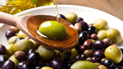 Tot ce trebuie să ştii despre spectaculoasa dietă cu MĂSLINE