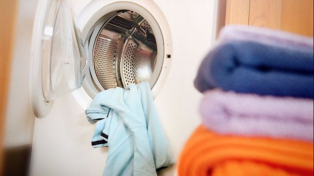 Puțini știu asta. Cum se spală corect hainele