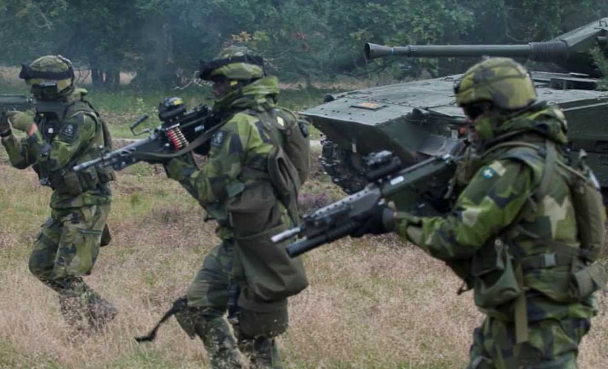 Țara care dorește reintroducerea stagiului militar obligatoriu