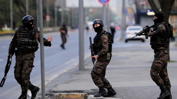 Atac sinucigaş la Istanbul. O imagine care pare să surprindă momentul exploziei, făcută publică