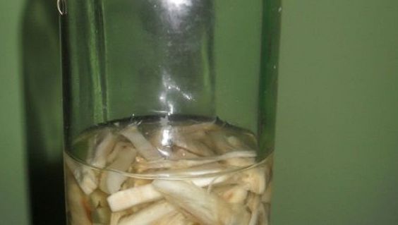 Scapă de răgușeală cu aceste 2 ingrediente. E mai simplu decât crezi!