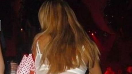 Rochia a atras toate privirile din restaurant. Femeia nu are nicio rușine. Lumea a privit șocată