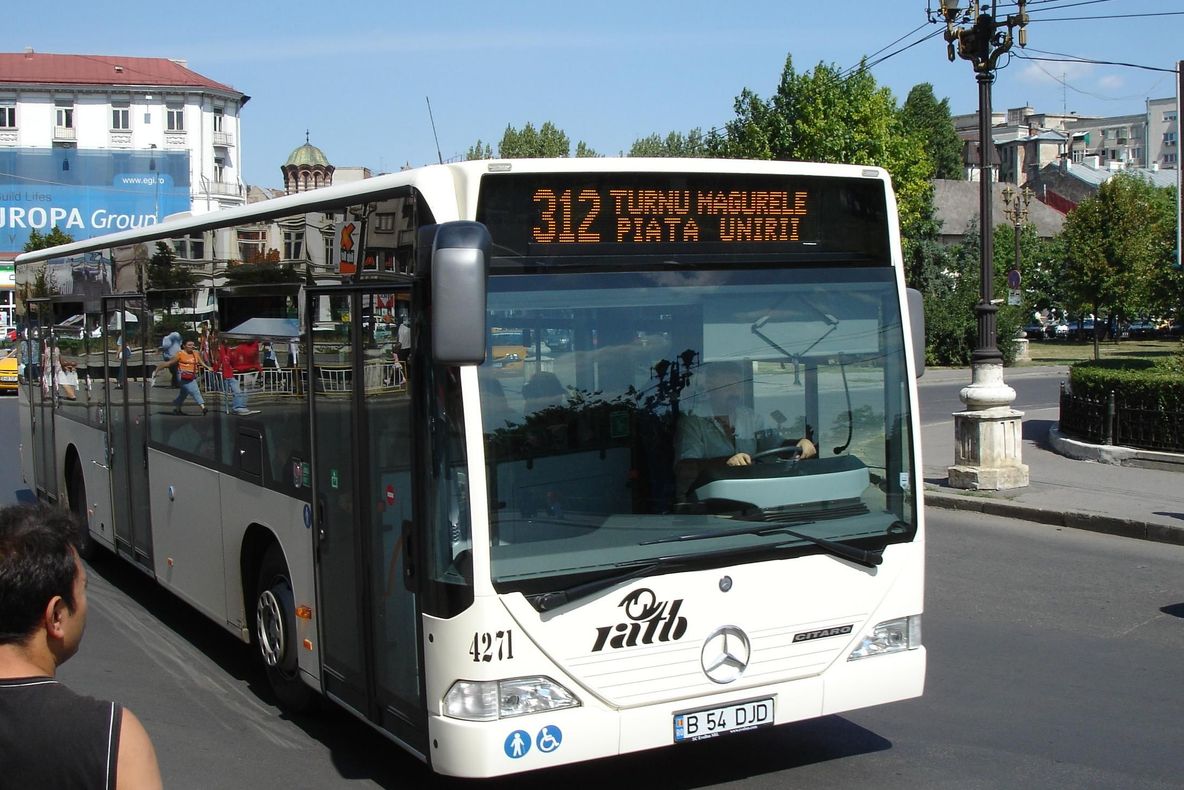 Parcul de vehicule al RATB, redus din cauza uzurii