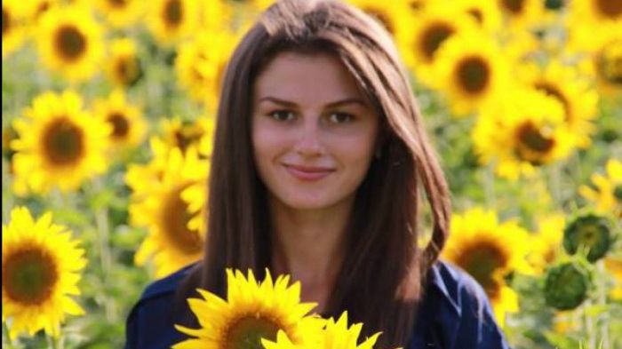 Semne de întrebare în privinţa morţii studentei dispărute, căutate de o ţară întreagă.Ce acuză tatăl