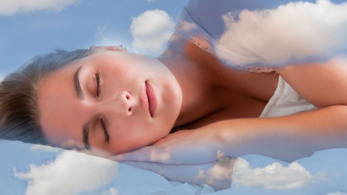 În ce poziție să dormi ca să visezi frumos