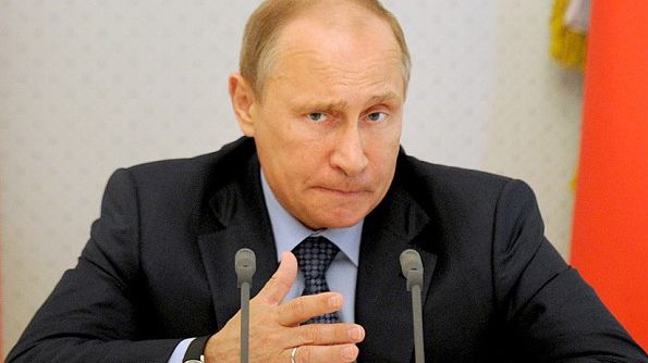 Vladimir Putin spune că nu dorește un Război Rece, dar dă o lovitură grea Occidentului