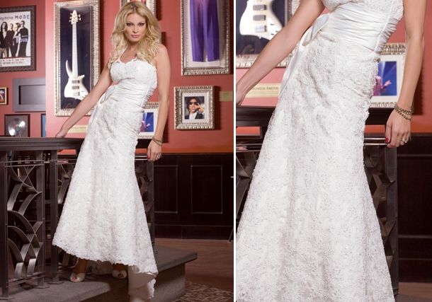 Valentina Pelinel va îmbrăca rochia de mireasă. Mihaela şi Alina Borcea vor fi prezente 