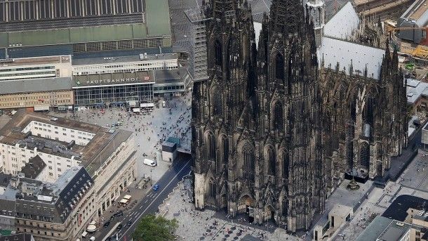 Incidentele care au șocat Germania. Guvernul critică poliția și cere pedepsirea agresorilor