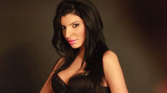 Prima fotografie cu Andreea Tonciu şi bebeluşul de pe patul de spital 