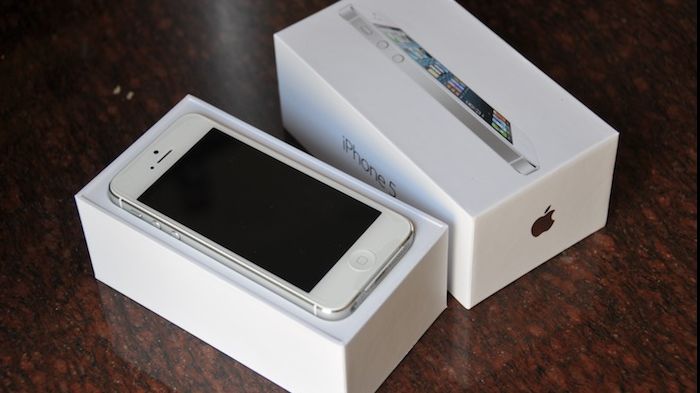 INCREDIBIL Ce a făcut o femeie pentru a-și salva iPhone-ul