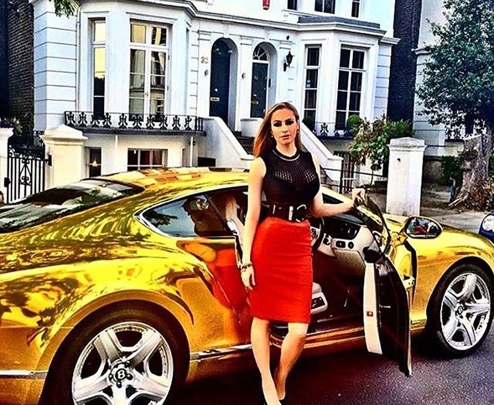 Fotografiile exceselor din Rusia! Cum trăiesc copiii celor mai bogaţi ruşi