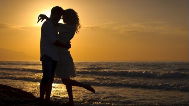 Teorie inedită a omenilor de știință despre dragoste: Iubirea este un drog