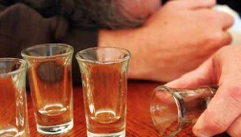 Petrecere politică terminată tragic, la Botoşani. Un invitat a murit, altul a ajuns la spital