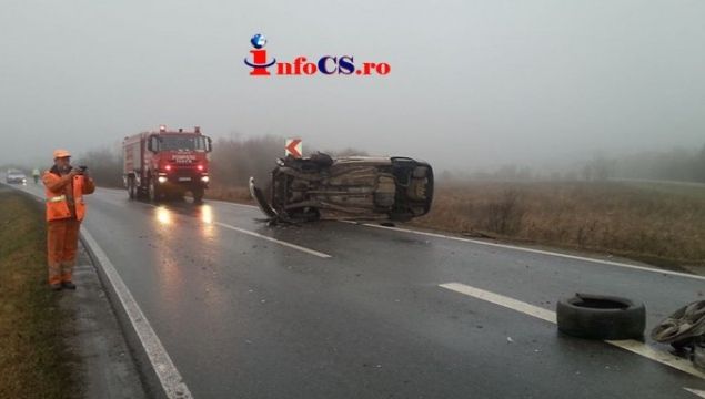 A intrat pe contrasens şi a lovit altă maşină. Şocul şoferiţei din Timiş: cine se afla în vehicul