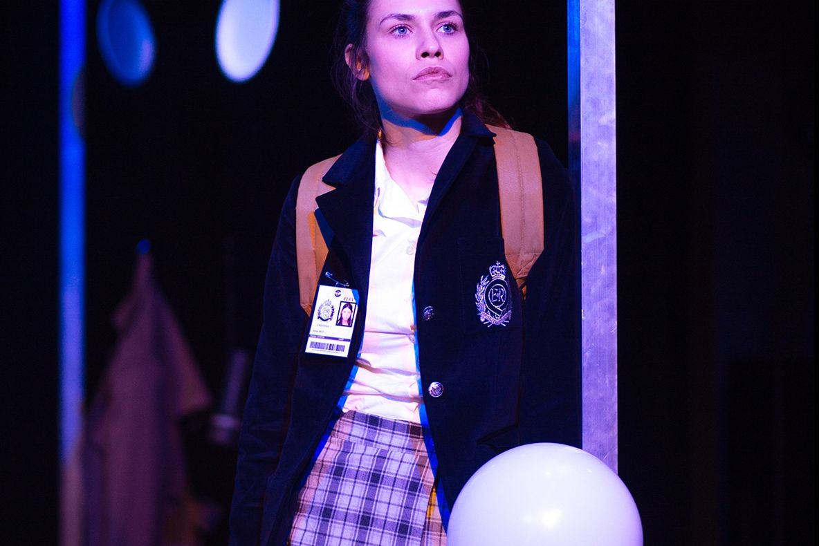 O nouă premieră la Teatrul de Comedie - "Emancipare", în regia lui Radu Iacoban