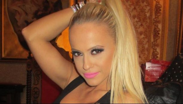 Anda Adam, scoasă de poliţişti de la masaj