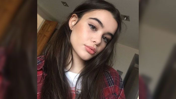 Ea este o Barbie brunetă. Dar mulţi au rămas ŞOCAŢI când au văzut cum arată de la bust în jos