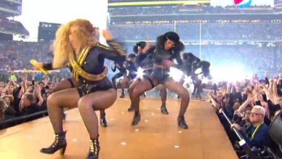 Super Bowl 2016. Beyonce a furat show-ul
