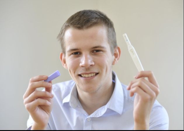 Și-a făcut în glumă un test de sarcină. Rezultatul l-a șocat, dar i-a salvat viața