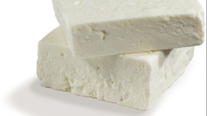 Infecţia de care suferă copilul român internat în Florenţa a fost provocată de brânză