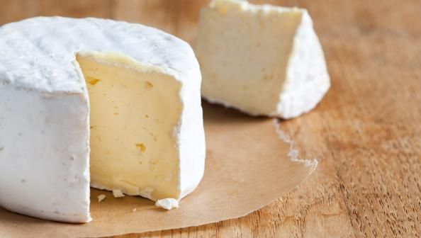 ANSVSA: Bacteria E.coli, găsită în probele de brânză şi pui prelevate din Argeş şi Bacău