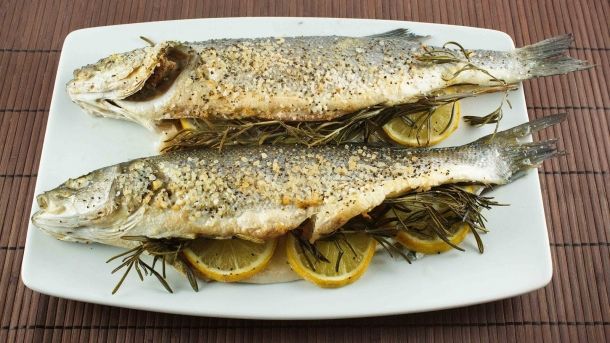 Cum scapi de mirosurile neplăcute după ce găteşti