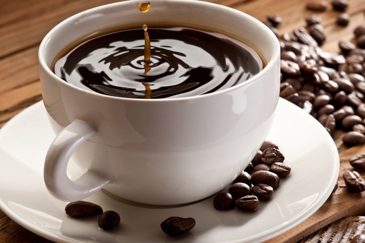 Bei cafea? Adaugă în ea acest ingredient neobișnuit. Rezultatul te va uimi