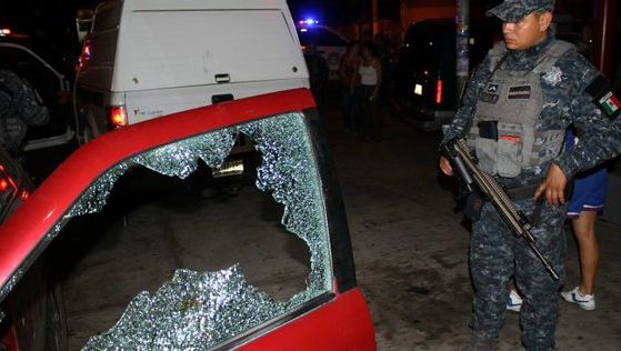 Atac sângeros la o aniversare: cel puțin 11 persoane au fost ucise