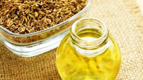 Un condiment românesc, leac pentru sute de boli. Cum îl foloseşti