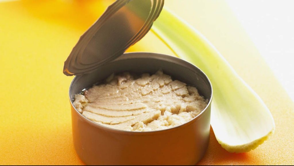 Ce se găseşte, de fapt, în conserva de ton. Nu o să mai cumpăraţi niciodată