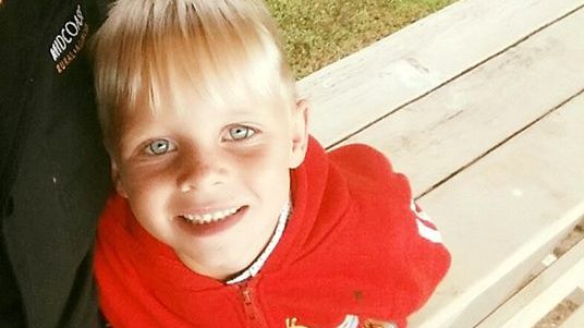 S-a trezit noaptea din cauza ţipetelor copilului. Când a intrat în camera lui a fost îngrozită