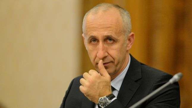 Ministrul Transporturilor, invitat în Parlament, pentru o dezbatere despre Autostrada Transilvania